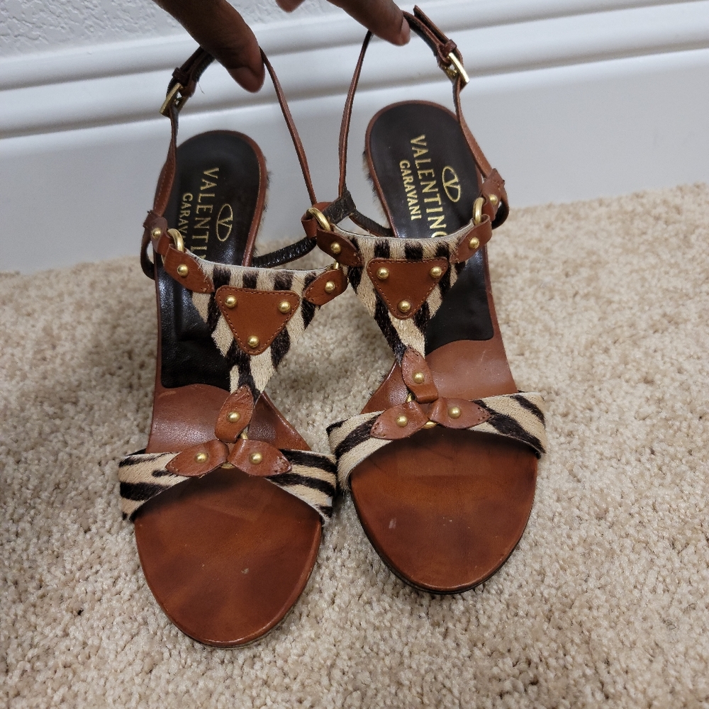 Valentino Garavani Brown Leather and Zebra-Print Stud Sandals - Picture 3 of 7
